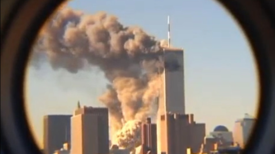 Спустя 23 года появились новые кадры разрушения во время теракта башен-близнецов в США