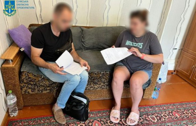 Содействовали незаконной переправке уклонистов через границу: разоблачили двух медиков