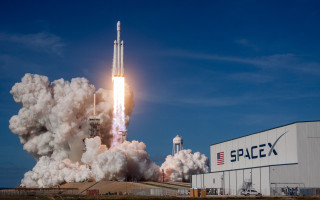 SpaceX успішно запустила чергову партію супутників Starlink