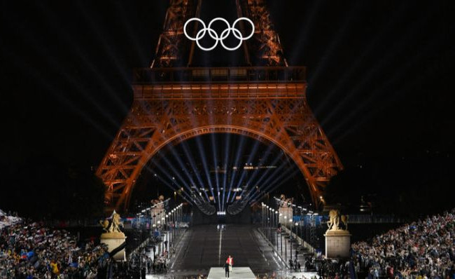 Організатори вибачилися за відсилання до «Таємної вечері» за участю дрег-артистів на відкритті Олімпіади