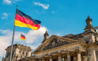 В Германии хотят отменить помощь нетрудоустроенным украинцам: что известно