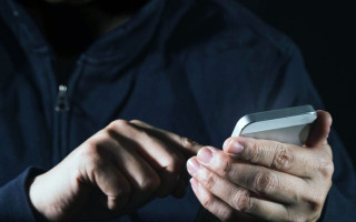 «Ваш родич потрапив у ДТП»: на Волині суд покарав зловмисника, який ошукав чоловіка на понад 230 тисяч гривень