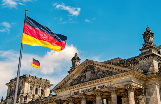 В Германии хотят отменить помощь нетрудоустроенным украинцам: что известно