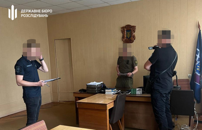 В Черкасской области подозревают начальника колонии, который под хмельком угрожал оружием работнику СТО, — ГБР