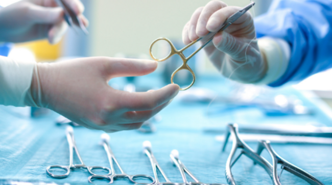 За какие хирургические операции украинцам не нужно платить: список