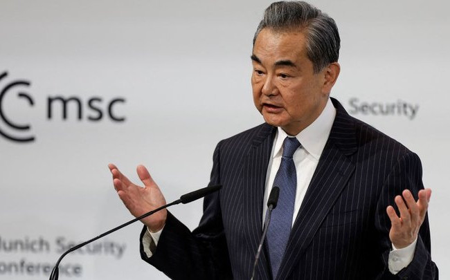 Україна запросила з візитом Ван Ї, щоб він на власні очі побачив наслідки російської агресії