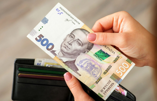 В Правительстве назвали количество внутренних переселенцев, которым выплатили помощь за июль