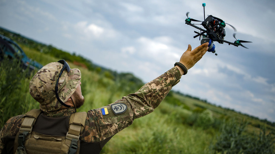 Держспецзв’язку оголосила тендер на закупівлю українських FPV-дронів з ШІ