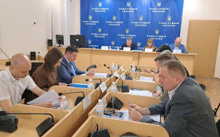 Розмір суддівської винагороди необхідно підвищити, хоча б у прифронтових областях – Рада суддів України