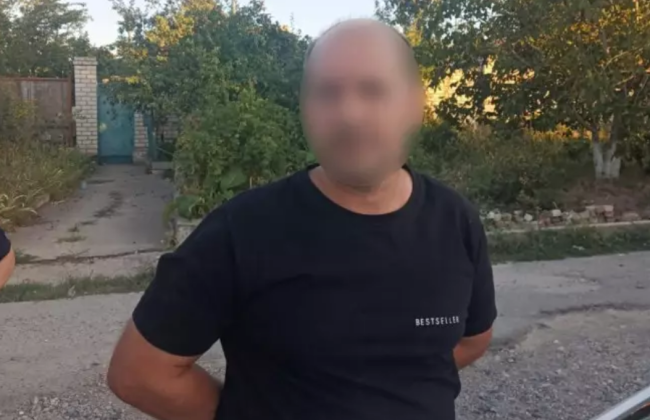 В Херсоне мужчина взорвал гранату в центре – есть погибший и раненые