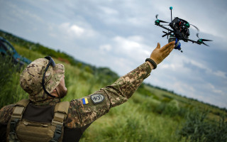 Держспецзв’язку оголосила тендер на закупівлю українських FPV-дронів з ШІ