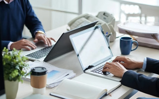 Чи повинен платник єдиного податку повідомляти ДПС про період відпустки або термін втрати працездатності