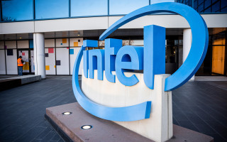 Компания Intel увольняет более 15 000 сотрудников, чтобы выбраться из кризиса