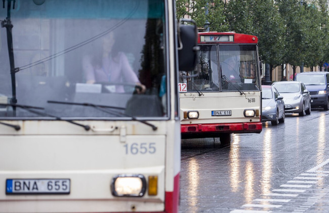 Вильнюс выставил на аукцион культовые троллейбусы прошлого века