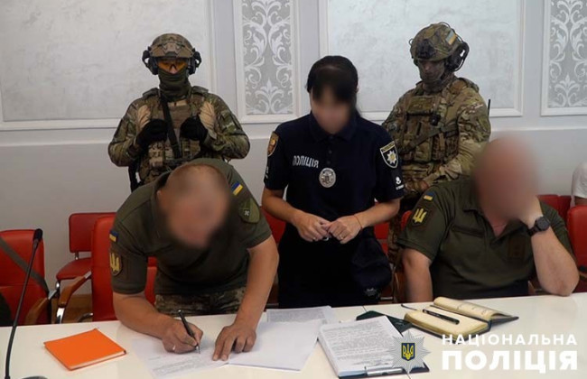 Брали до $150 тысяч в месяц из военнообязанных: в Тернопольской области объявили подозрение участникам коррупционной схемы в ТЦК