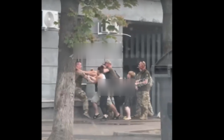 В Одесі спалахнула бійка за участі цивільних, зокрема, жінок та чоловіків у формі