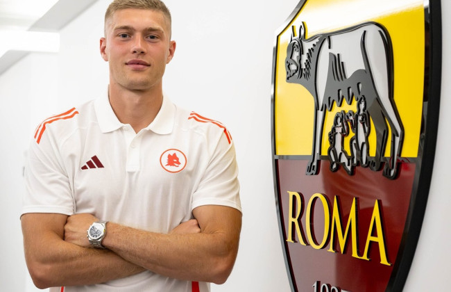 Український футболіст Артем Довбик перейшов із футбольного клубу «Жирона» у «Рому»
