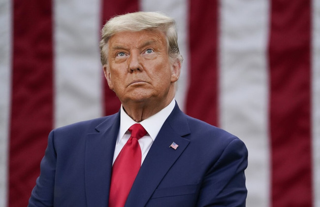 Дональд Трамп представил лимитированную серию биткоин-кроссовок