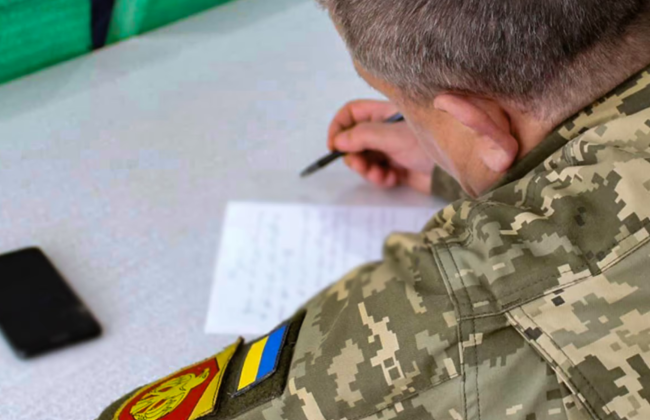 У парламенті пропонують звільнити військовослужбовців після 36 місяців служби і заборонити переведення контрактників без згоди