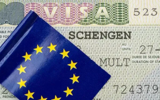 Европарламентарии призвали Еврокомиссию остановить участие Венгрии в Шенгенской зоне