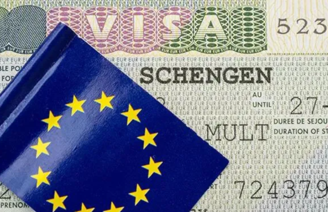 Европарламентарии призвали Еврокомиссию остановить участие Венгрии в Шенгенской зоне