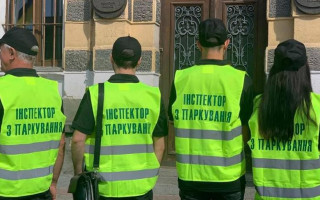 В Киеве в июле оштрафовали более 18 000 «героев парковки»