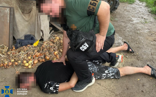 У Вінниці затримали іноземця, який на замовлення рф підпалив військовий позашляховик
