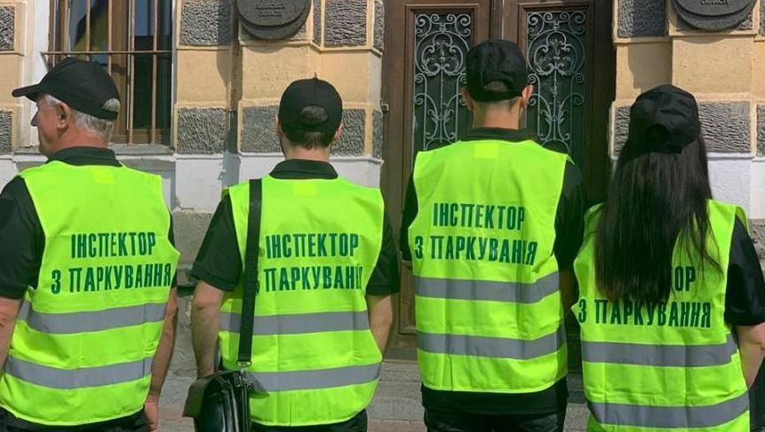 У Києві в липні оштрафували понад 18 000 «героїв паркування»