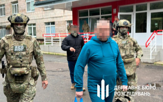 Экс-руководителя Ровенского ТЦК, которому сообщили уже четыре подозрения, суд поместил под стражу