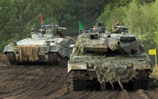 Німеччина не проти використання Україною Leopard 2 на території рф — глава Комітету оборони Німеччини