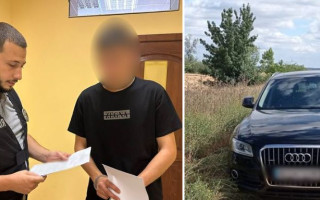 В Одессе стажер автомойки завладел Audi Q5 клиента, повредил колесо и бросил авто в поле