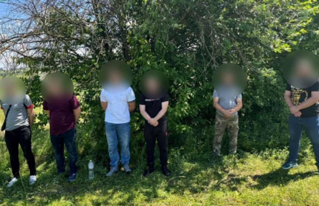 Від 6 до 12 тисяч євро з особи за переправлення до Румунії: на Буковині судитимуть чоловіка