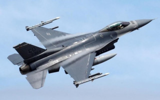 Генштаб ВСУ показал обучение украинских пилотов управлять F-16 под руководством инструкторов НАТО из Дании