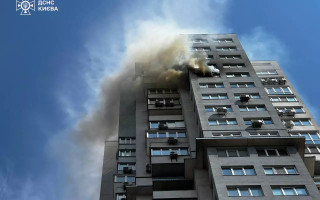 В Днепровском районе Киева произошел пожар на 21-м этаже многоэтажки – фото