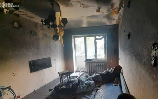 На Київщині горіла квартира в багатоповерхівці, евакуйовано більше 20 мешканців