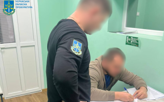 6 тысяч долларов за выдачу фиктивной справки об инвалидности: в Черкасской области будут судить мужчину