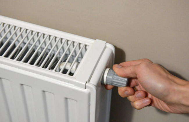 Мешканці багатоповерхівки не спростували, що отримують послуги теплопостачального підприємства: суд стягнув з них заборгованість