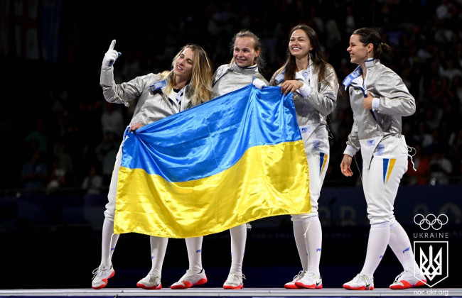 Ольга Харлан выставила на аукцион саблю, которой нанесла победный укол в Париже