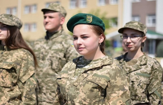 В Украине старшеклассникам будут преподавать обновленную программу «Защита Украины»