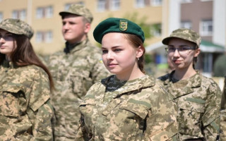 В Украине старшеклассникам будут преподавать обновленную программу «Защита Украины»