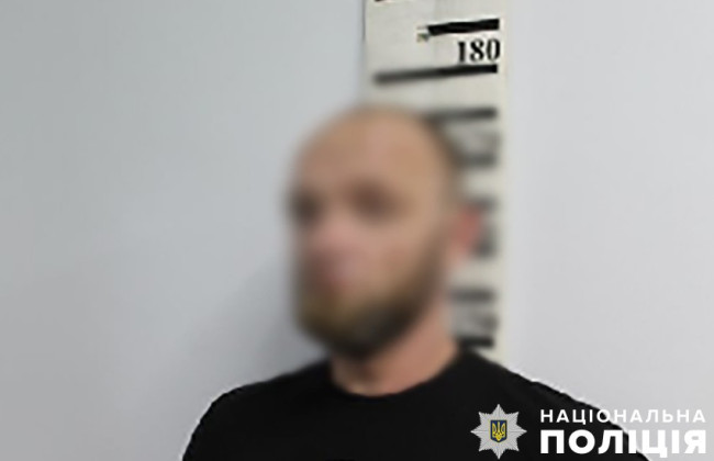 В Киеве задержали мужчину за попытку сжечь квартиру в Святошинском районе