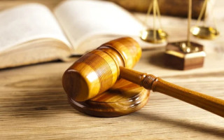Мужчина обратился в апелляционный суд, чтобы добиться наказания для племянника, который его нецензурно оскорблял и угрожал: чем все закончилось