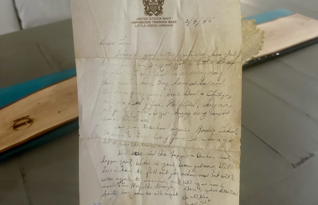 Во Флориде после шторма нашли бутылку с посланием 1945 года с тренировочной базы ВМС США