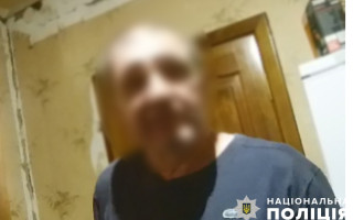 У Києві судили 53-річного чоловіка за напад на дружину через ревнощі