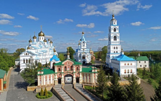 Суд вернул комплекс построек Свято-Духовского монастыря Свято-Успенской Почаевской Лавры в собственность государства