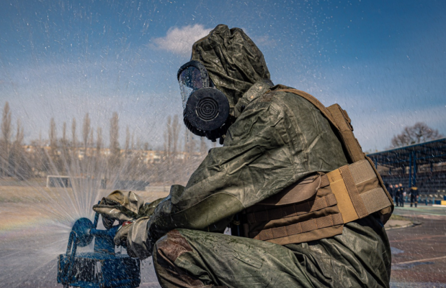 Кабмин уточнил, кого обеспечат противогазами на случай применения ядерного оружия против Украины