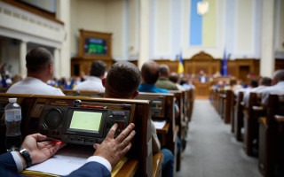 Верховна Рада готується розширити коло військовослужбовців, які мають право на виплати, але дані про потребу в додаткових бюджетних видатках поки невідомі