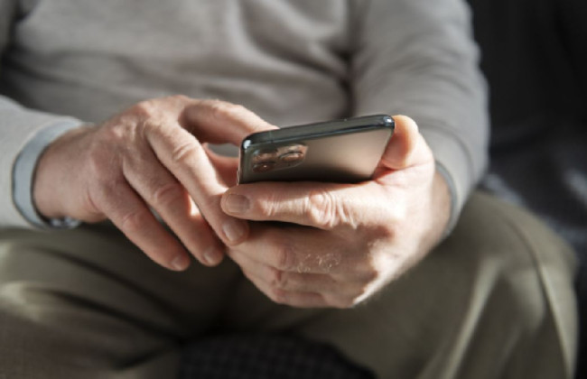 Суд взыскал с Ощадбанка 55 000 гривен безосновательно списанных со счета пенсионера: детали дела