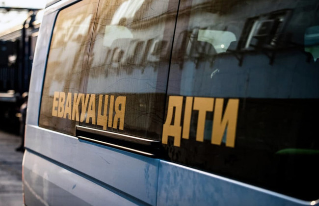 В Донецкой области объявили принудительную эвакуацию семей с детьми из Покровского района