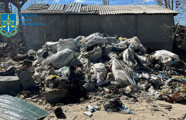 Прокуратура заставила генподрядчика убрать мусор и возместить загрязнение Труханова острова